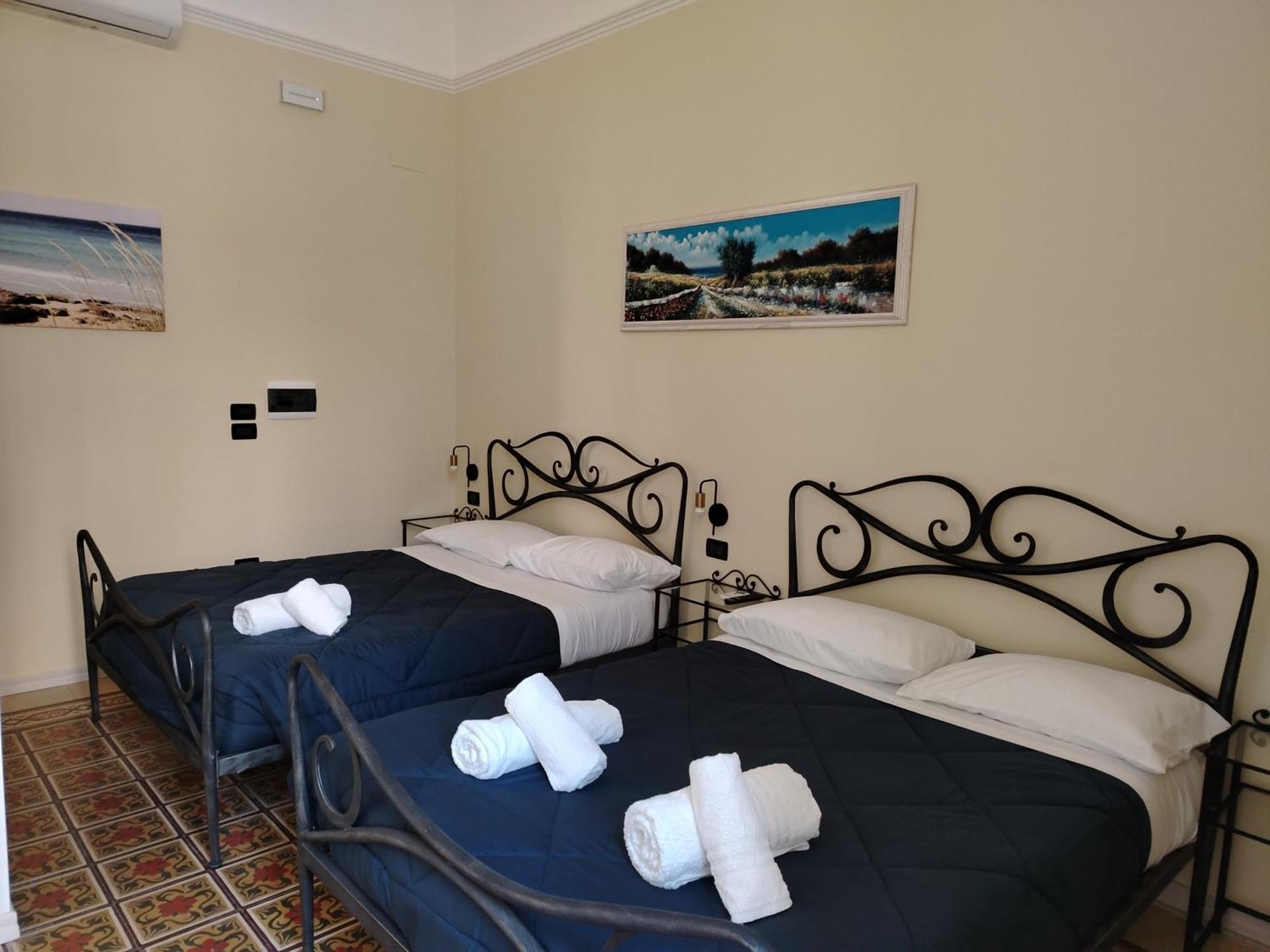 Palazzo Castellano Bed & Breakfast Lecce Exterior photo