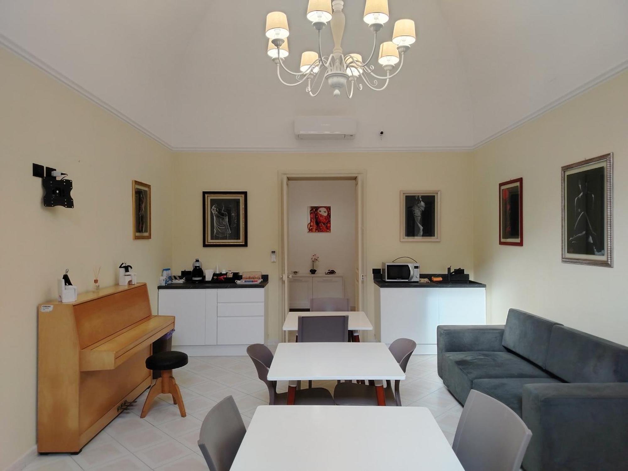 Palazzo Castellano Bed & Breakfast Lecce Exterior photo